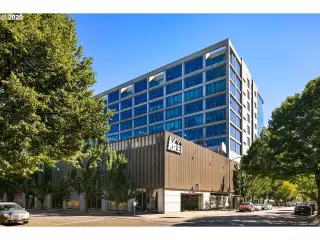 Photo #1: 20114786 Listing 