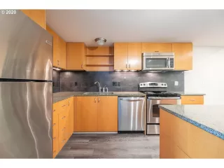 Photo #3: 20115148 Listing