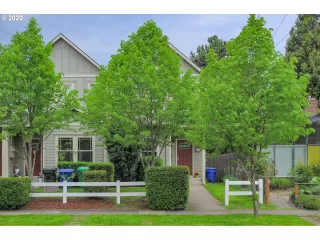 More Details about MLS # 20115980 : 6107 SE WOODSTOCK BLVD 4