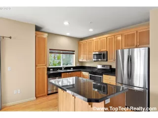 Photo #5: 20116021 Listing 