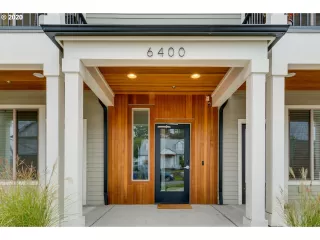 Photo #1: 20116707 Listing