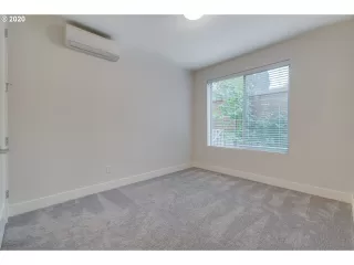 Photo #3: 20116707 Listing