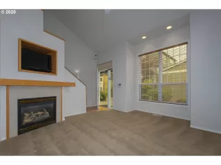 Photo #2: 20116813 Listing 