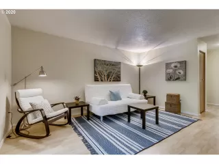 Photo #3: 20117246 Listing