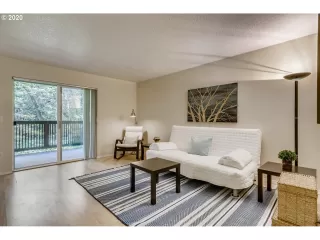 Photo #4: 20117246 Listing