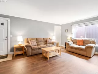 Photo #1: 20117549 Listing