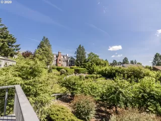 Photo #2: 20117609 Listing 