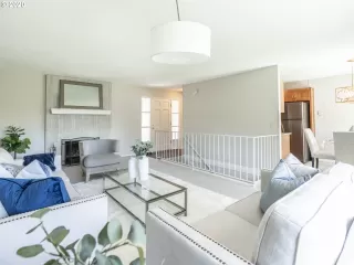 Photo #4: 20117609 Listing 