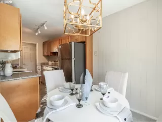 Photo #6: 20117609 Listing 