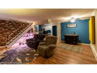 Photo #3: 20117984 Listing