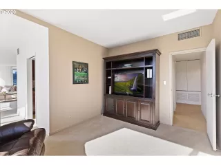 Photo #5: 20118313 Listing 