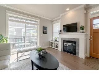 Photo #1: 20118349 Listing