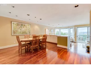 Photo #3: 20119172 Listing