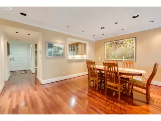 Photo #4: 20119172 Listing