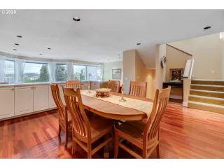 Photo #5: 20119172 Listing