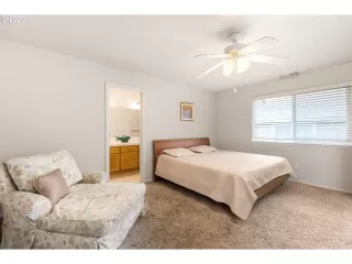 Photo #1: 20119262 Listing