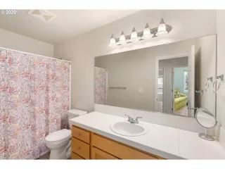 Photo #6: 20119262 Listing