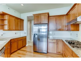 Photo #5: 20120339 Listing