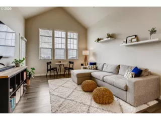 Photo #1: 20121325 Listing