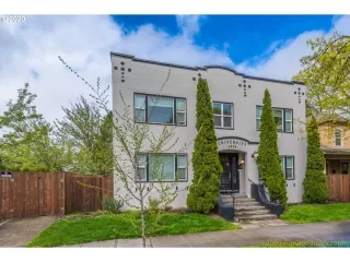 Photo #1: 20123256 Listing 