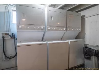 Photo #4: 20123256 Listing 