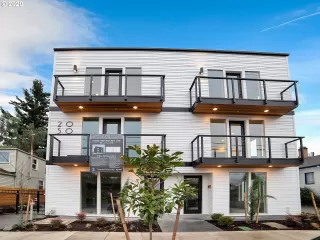 Photo #1: 20123448 Listing