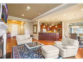 Photo #5: 20124231 Listing