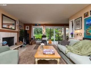 Photo #2: 20125139 Listing