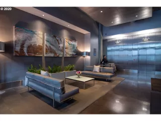 Photo #3: 20125462 Listing