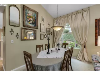 Photo #6: 20125601 Listing