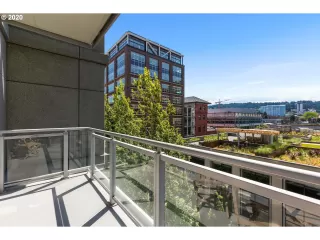 Photo #4: 20128680 Listing