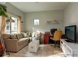 Photo #2: 20129248 Listing 