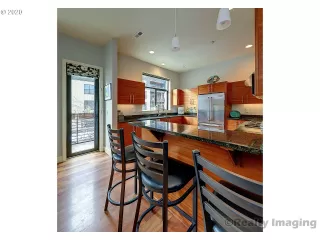 Photo #3: 20129248 Listing 