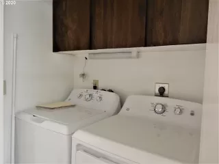 Photo #5: 20130196 Listing