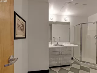 Photo #5: 20130242 Listing