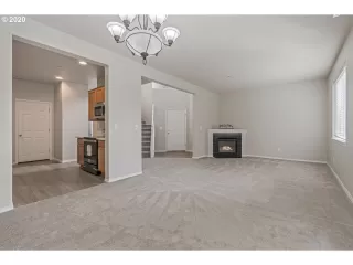 Photo #3: 20130724 Listing