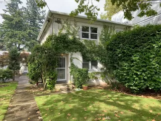 Photo #3: 20131564 Listing