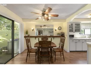 Photo #3: 20131848 Listing