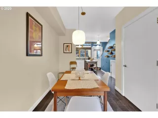 Photo #3: 20132822 Listing