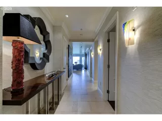 Photo #3: 20132895 Listing