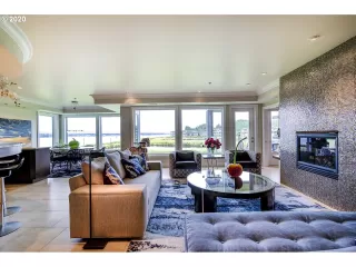 Photo #5: 20132895 Listing