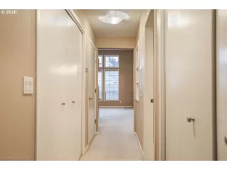 Photo #2: 20133190 Listing 