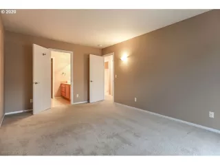 Photo #4: 20133190 Listing 