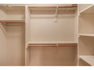 Photo #6: 20133190 Listing 