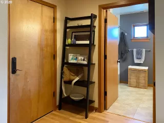 Photo #3: 20133337 Listing