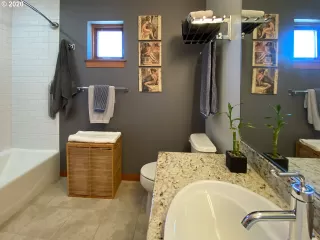 Photo #4: 20133337 Listing