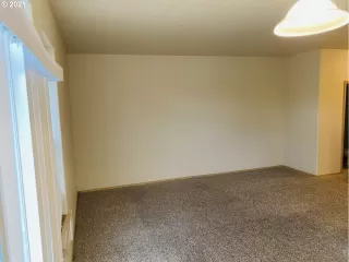 Photo #2: 20133743 Listing