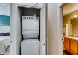 Photo #5: 20134846 Listing