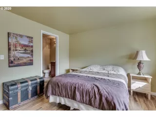Photo #2: 20135154 Listing