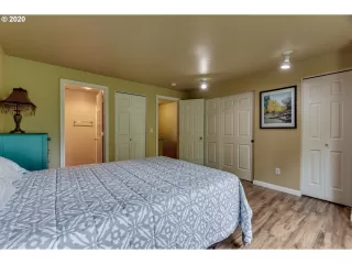 Photo #3: 20135154 Listing